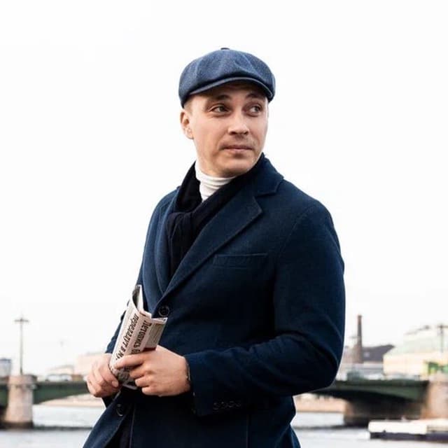 Агент портрет